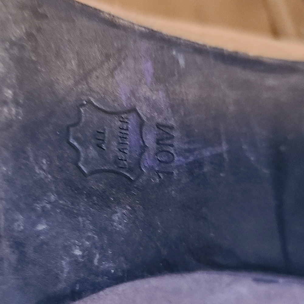 Juicy Couture Boots - Picture 4 of 6